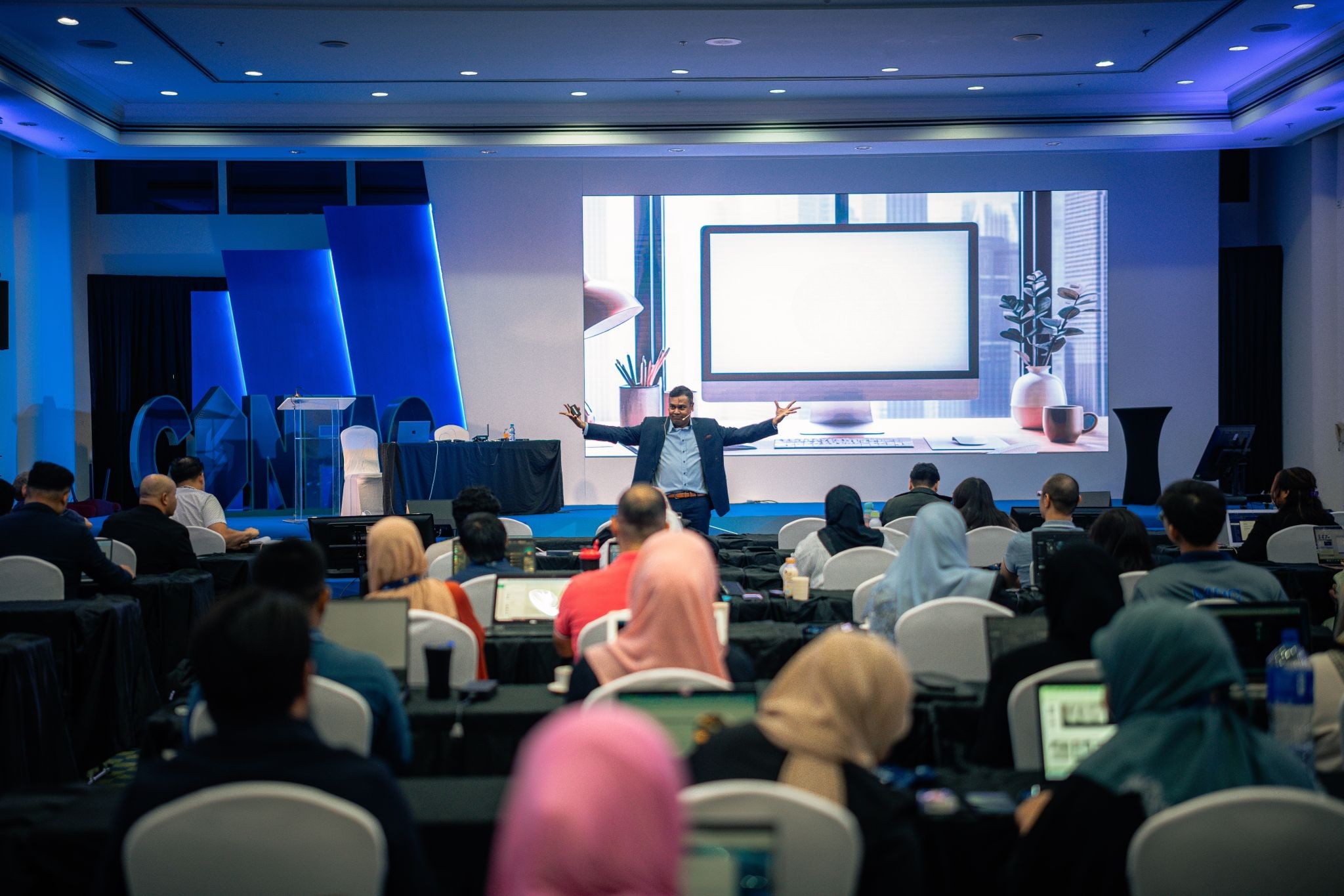 AI Keynote Speaker in Dubai | Dr. Jerome Joseph